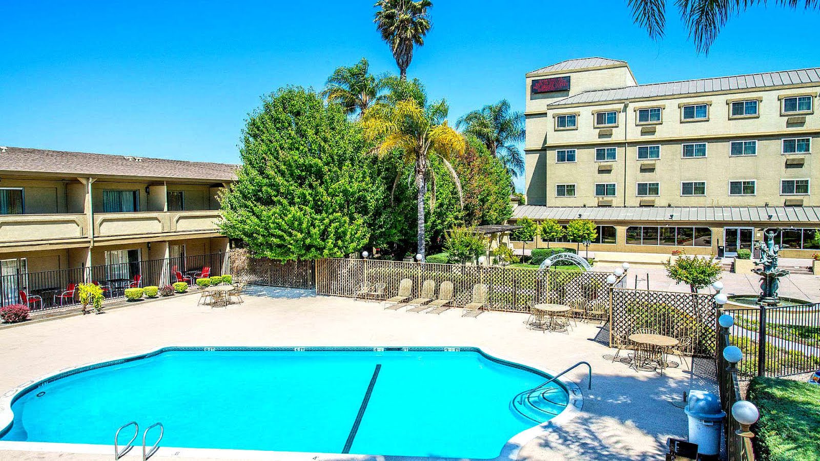 Hotels Near Denver Airport With Shuttle Service Trip to Airport