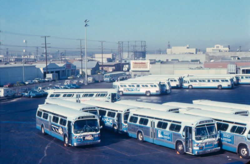 50 Fascinating Photos Show the Bus System of San Diego in the 1970s